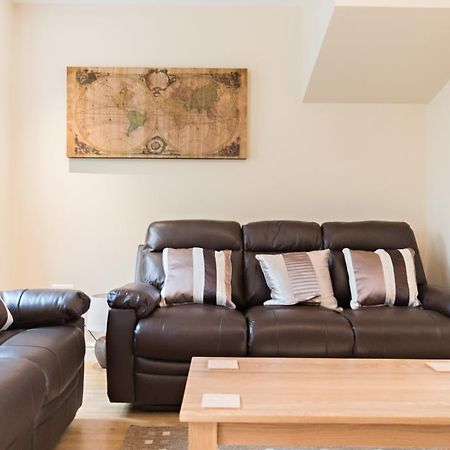 Camstay Abbey Street CBG Room photo