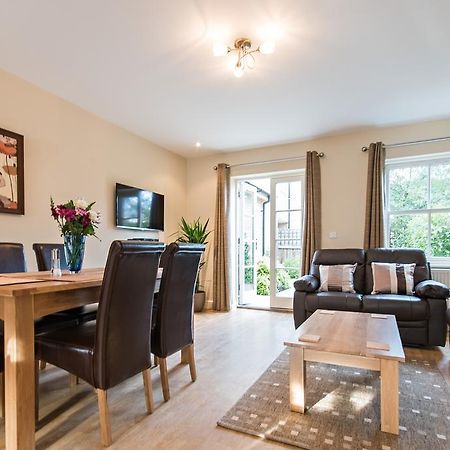 Camstay Abbey Street CBG Room photo