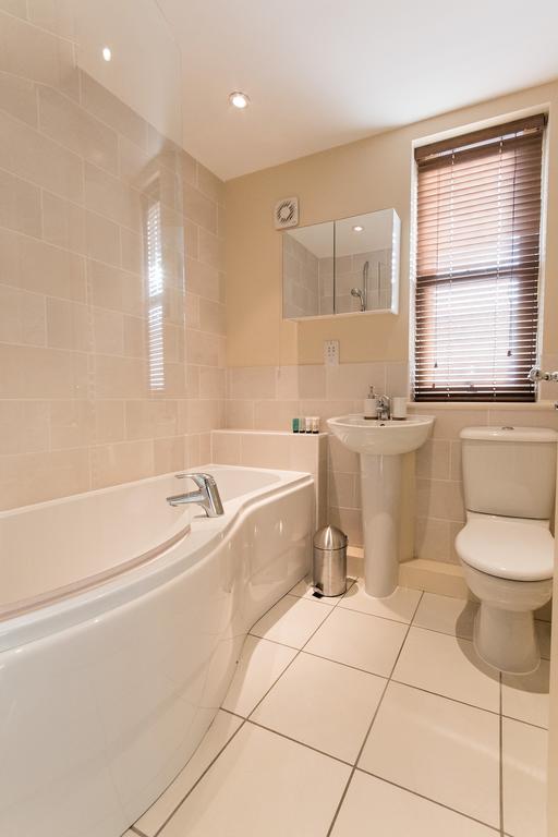 Camstay Abbey Street CBG Room photo