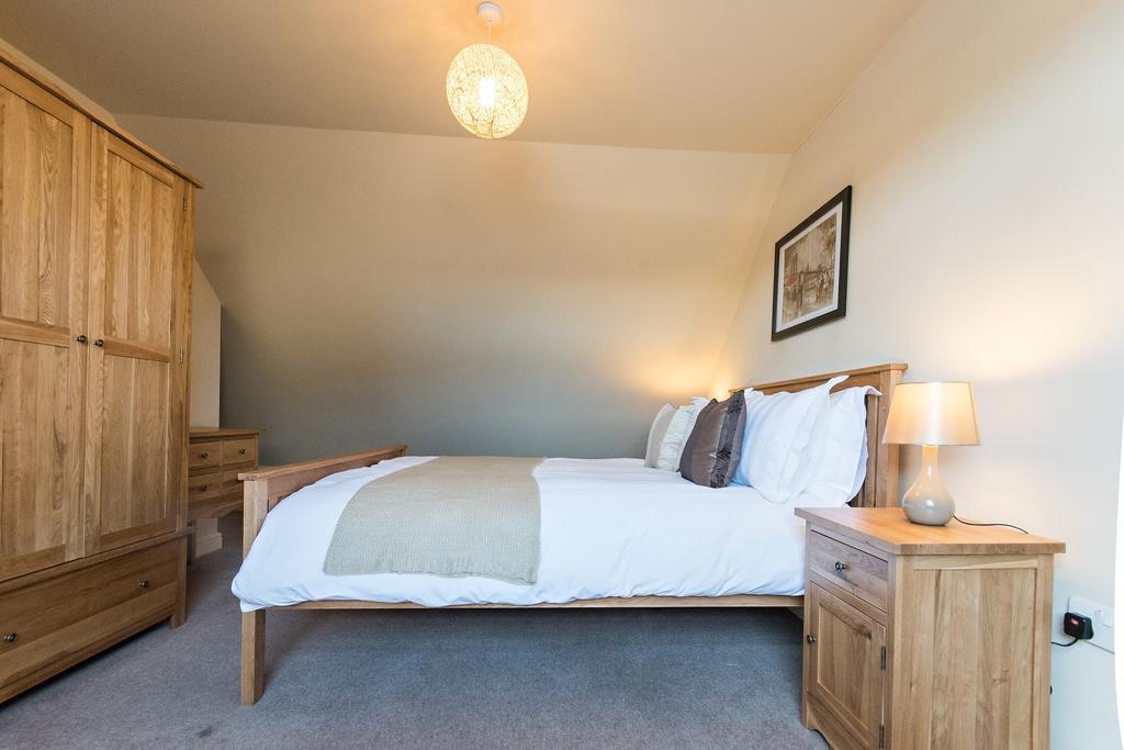 Camstay Abbey Street CBG Room photo