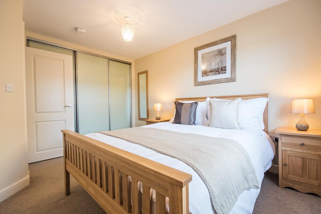 Camstay Abbey Street CBG Room photo
